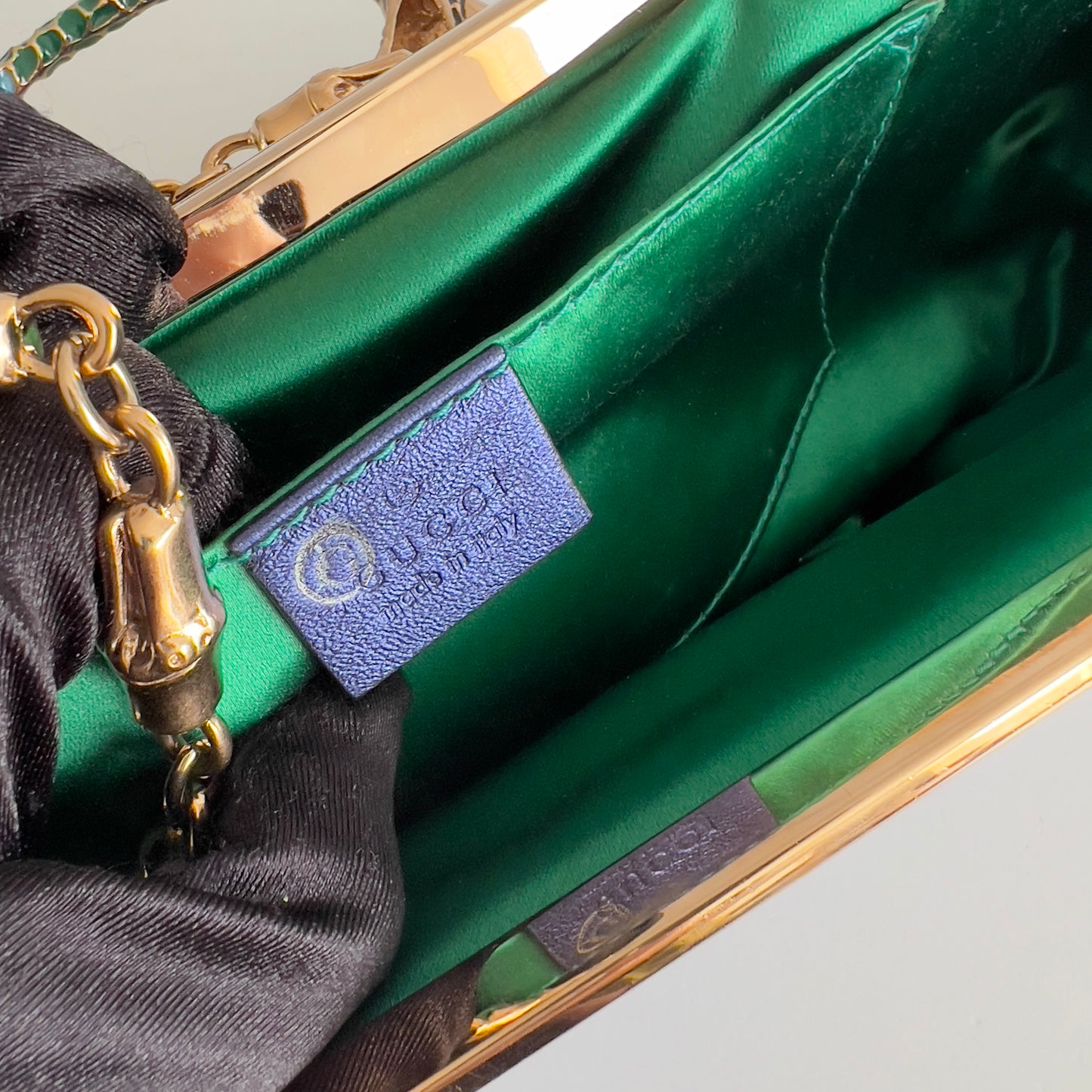 Vintage Gucci Metalic Blue Python Dragon Head Clutch