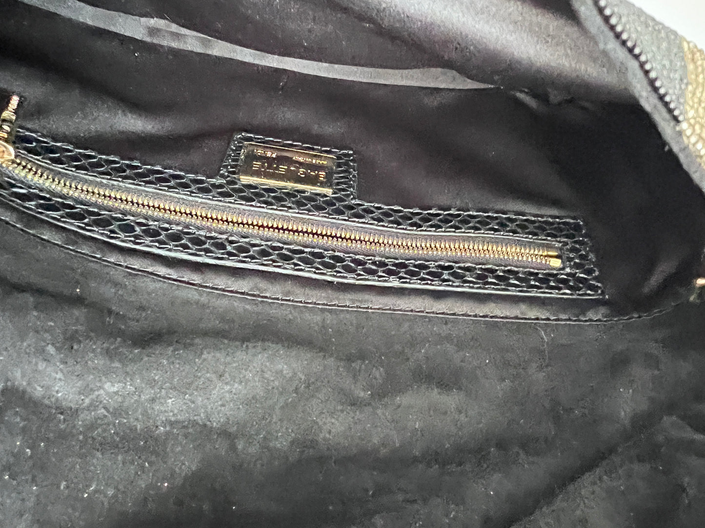 Pre-Owned Fendi full beaded stripe baguette