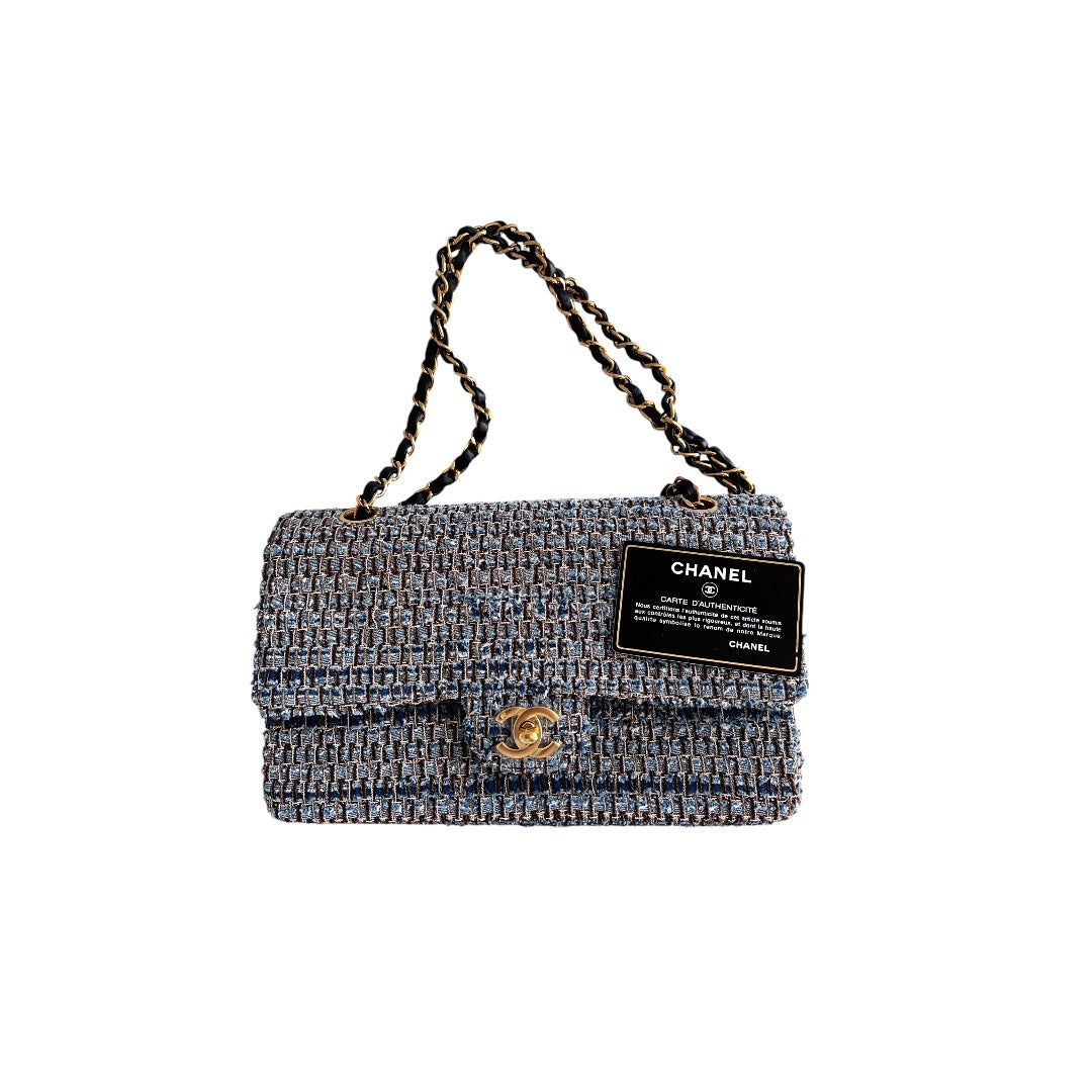 Pre-Owned Chanel medium size blue tweed double flap bag