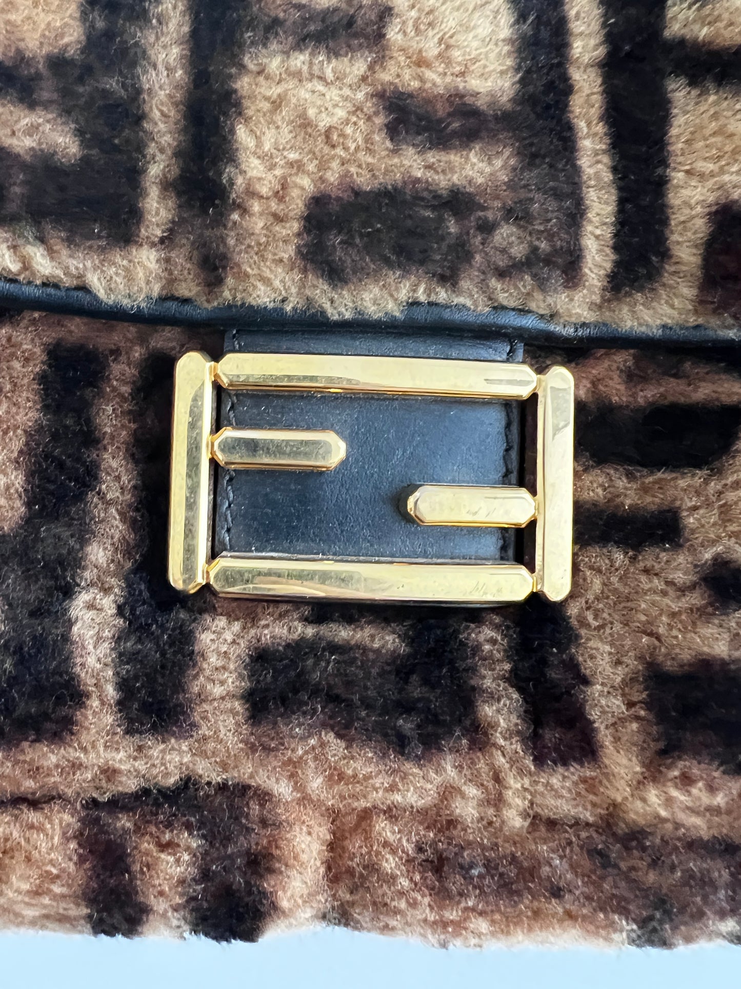 Fendi FF shearling baguette(old style)