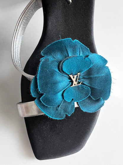 Louis Vuitton blue flower high heels size 7