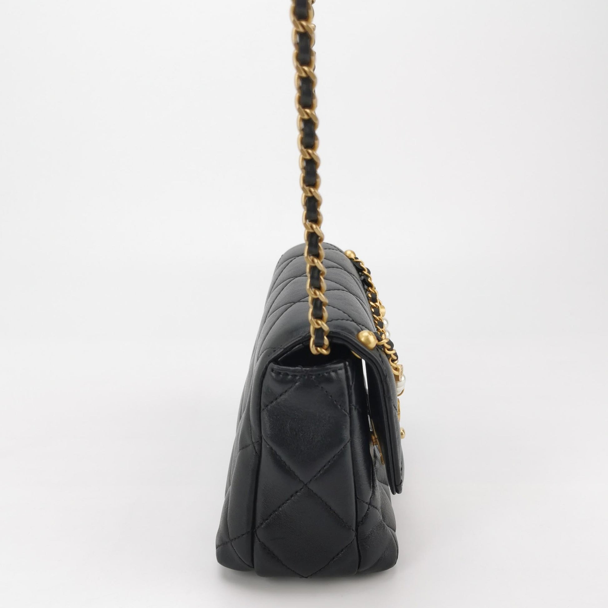 Flap Bag Lambskin CC turn-lock