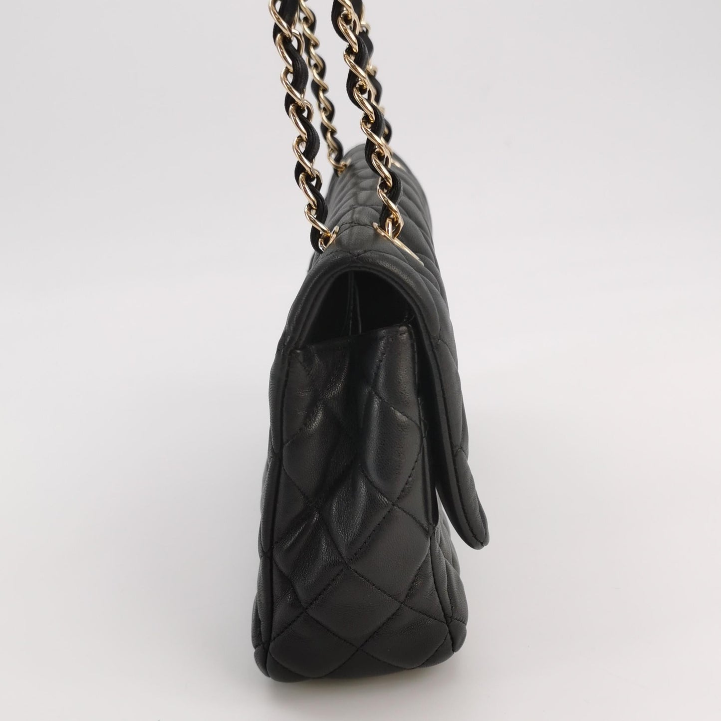 Classic Flap Seasonal limited Edition Medium Lambskin Logo CC turn-lock