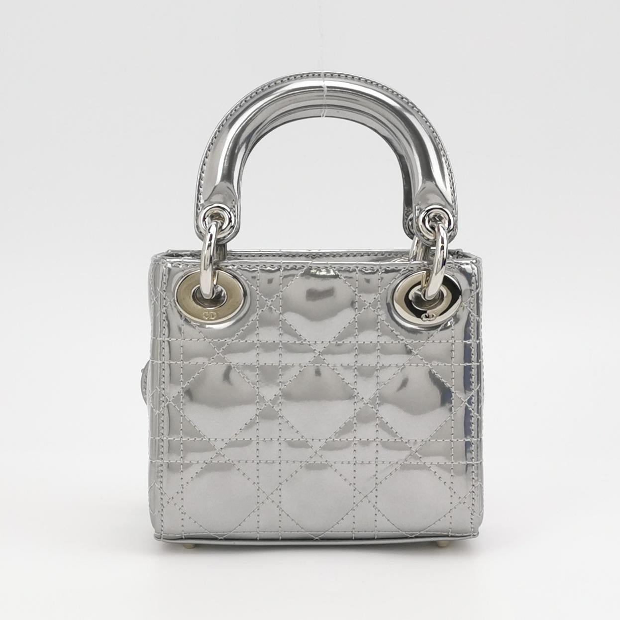 Lady Dior Patent leather Logo
