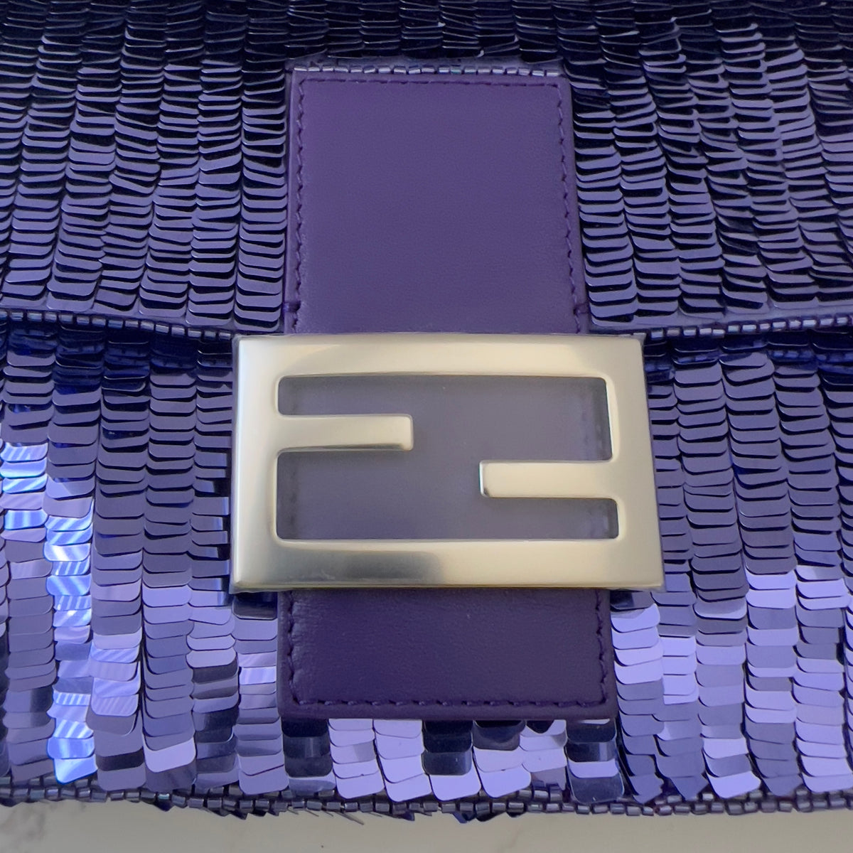 Fendi pre-owned 26424 purple sequin baguette