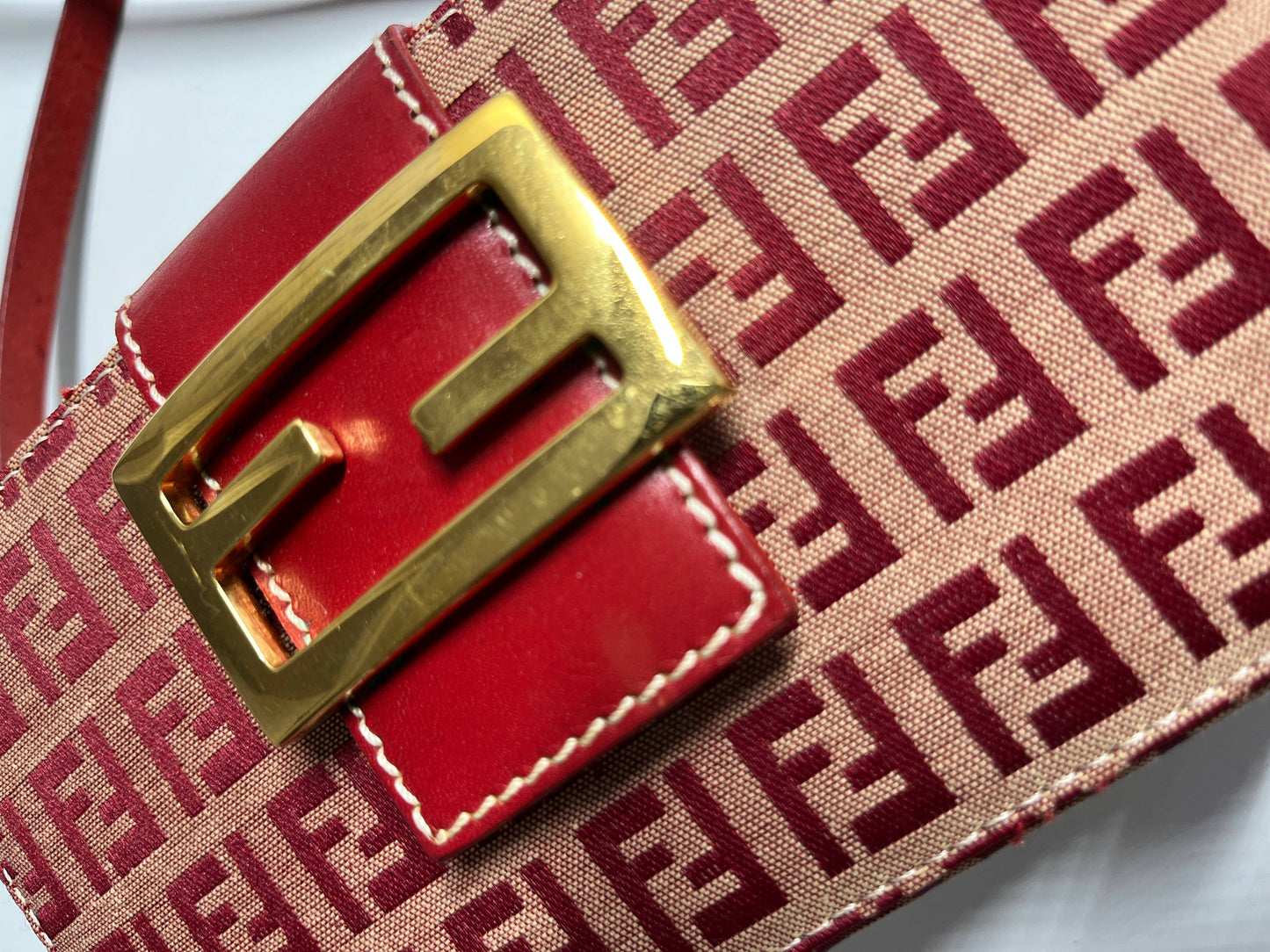 Fendi Vintage zucchino red box crossbody bag