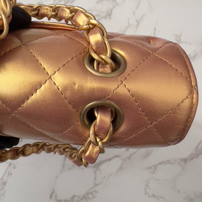 Chanel Metallic Lambskin Quilted Medium Double Flap Golden