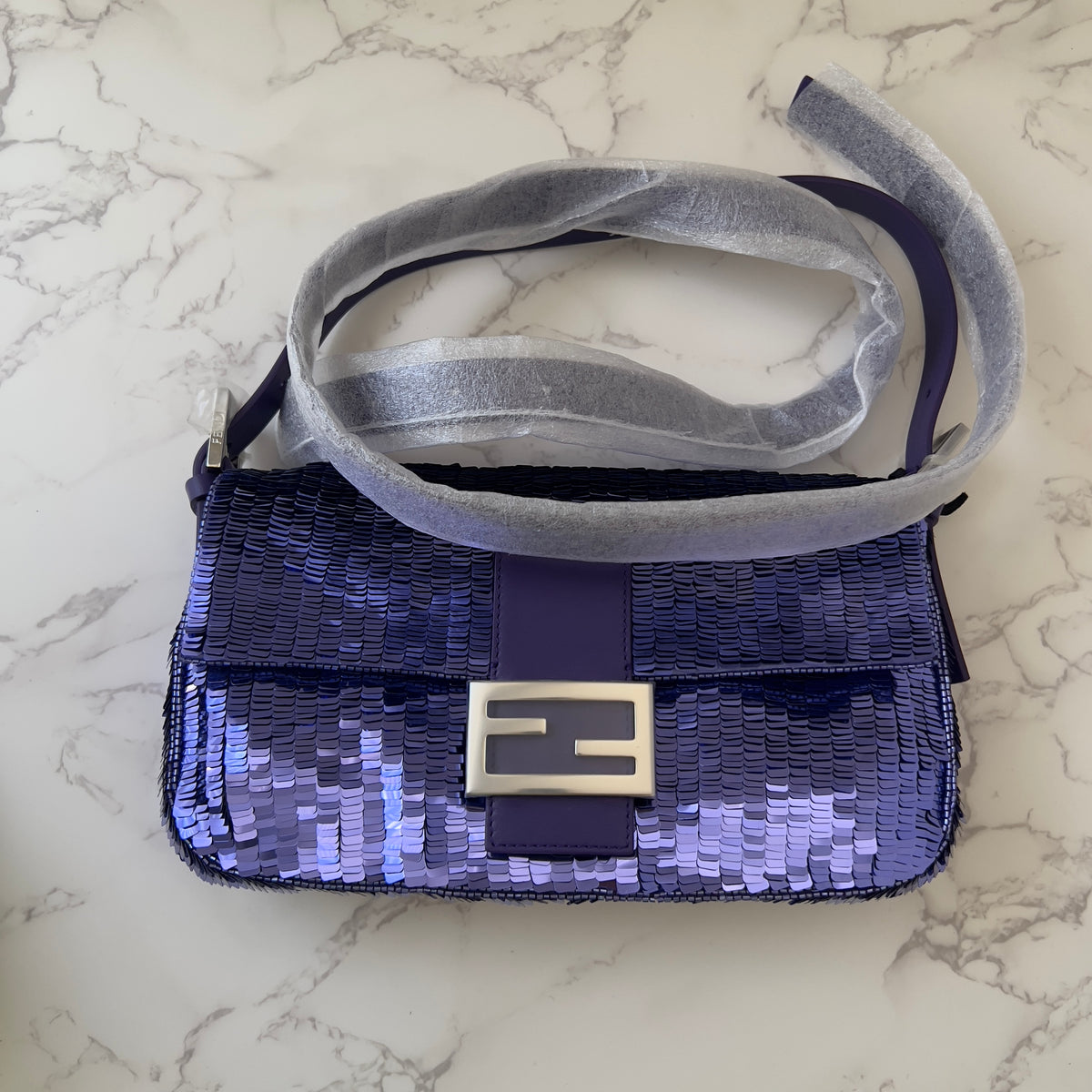 Fendi pre-owned 26424 purple sequin baguette
