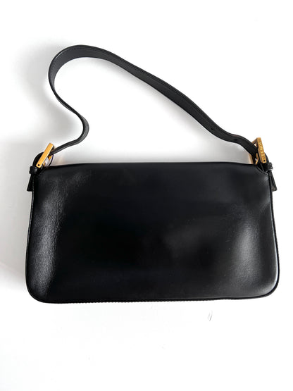 Fendi black leather enamel buckle baguette