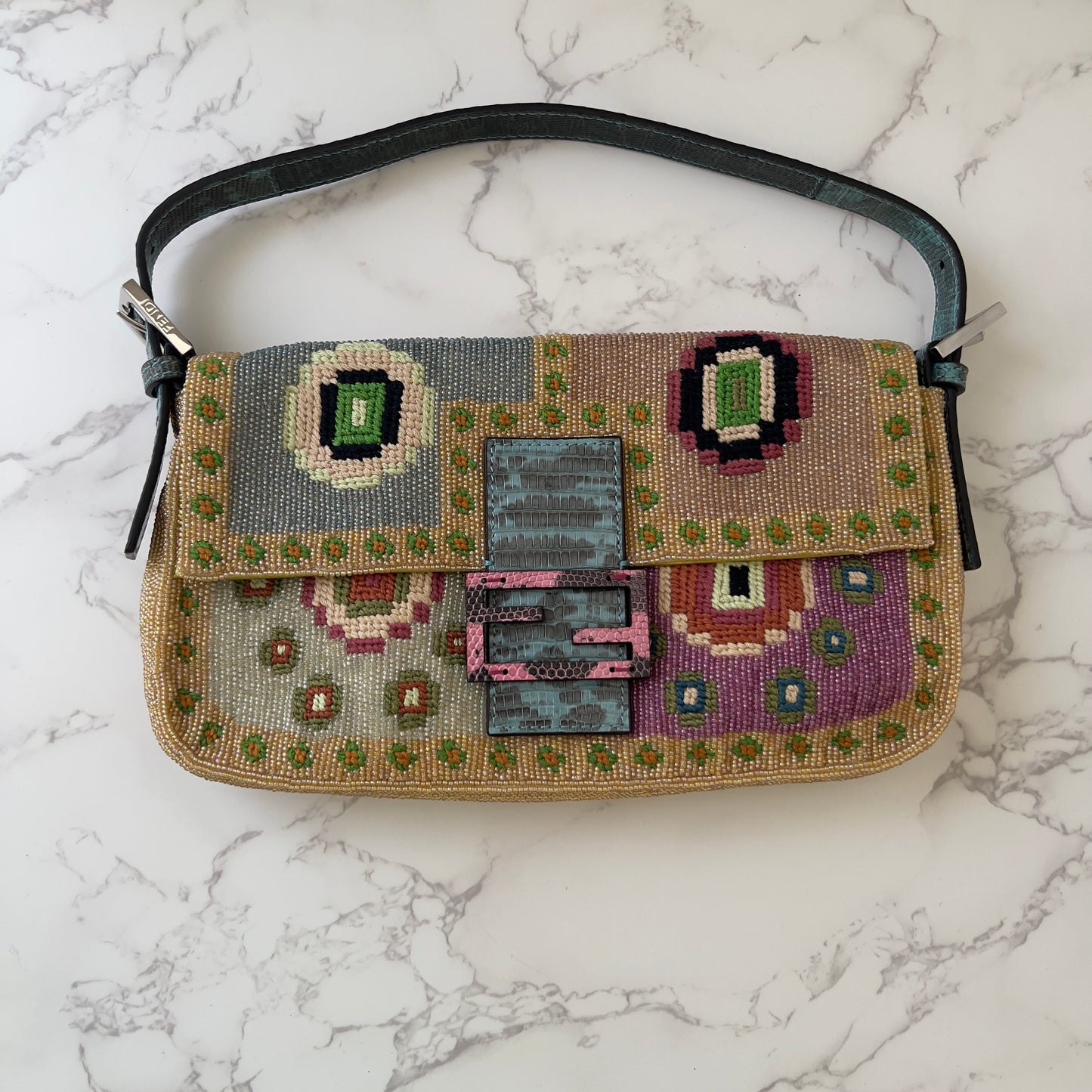 Fendi pre-owned 26424 Re Edition bag with multicolor embroidery