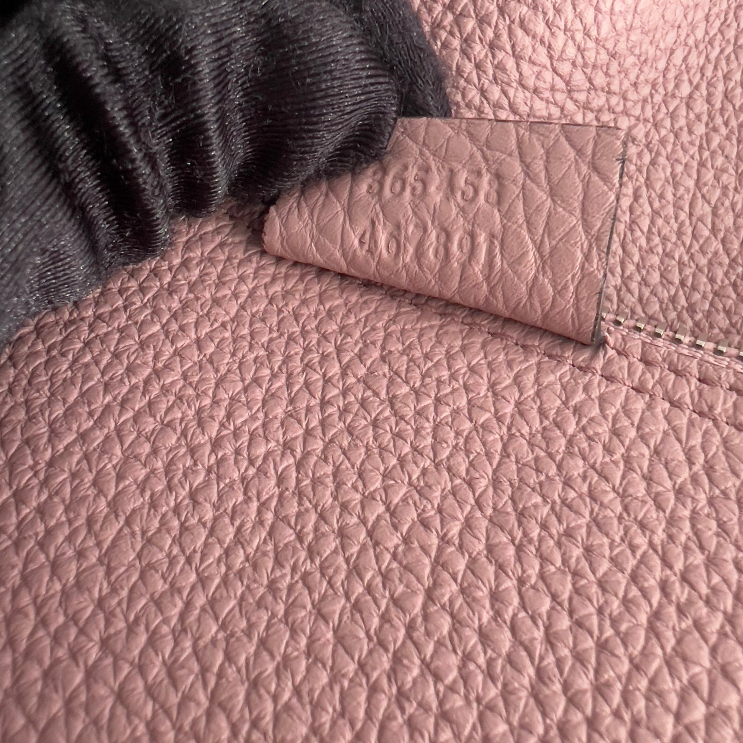 Gucci Grained Pink Hobo Small size