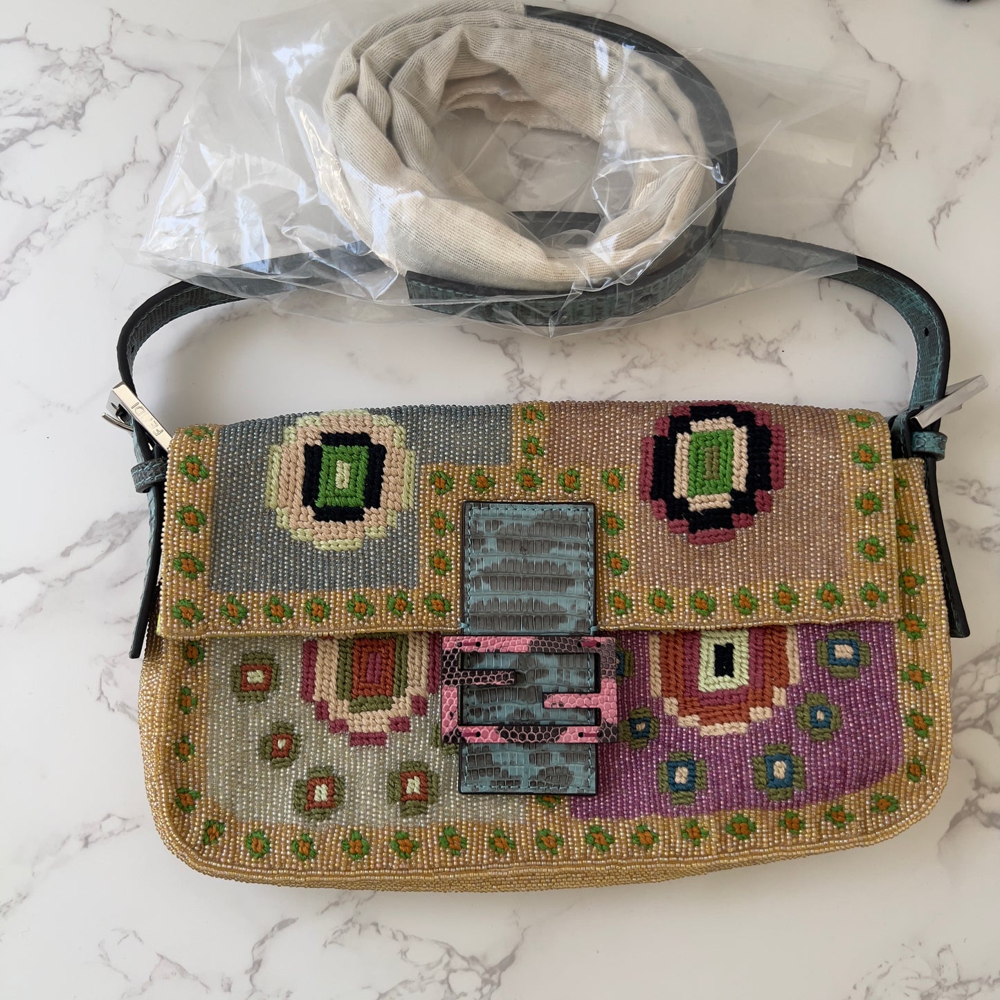 Fendi pre-owned 26424 Re Edition bag with multicolor embroidery