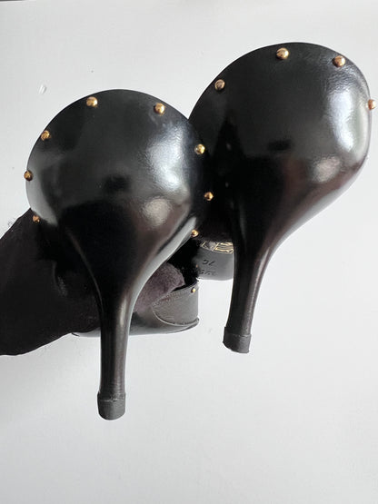 Vintage Gucci horsebit heels