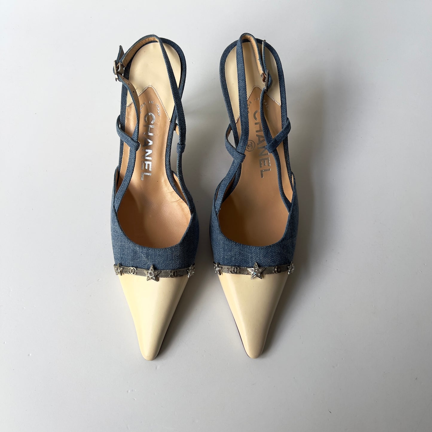 NWOT! Chanel Blue/Cream Denim Leather Crystal Embellished Pointed Toe Slingback Sandals Size6.5