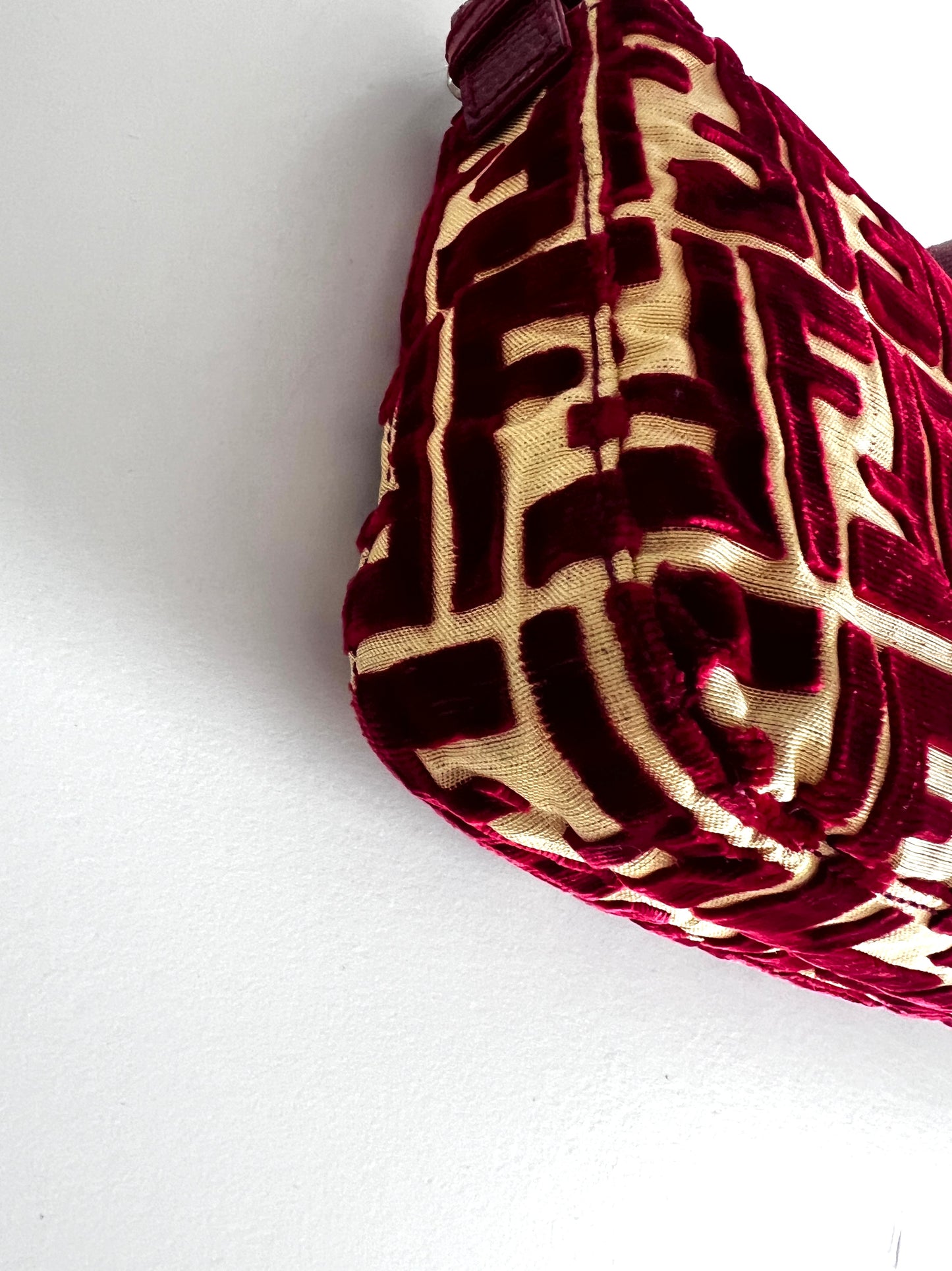 Extremely rare fendi red silk velvet baguette from 1997 by lisio